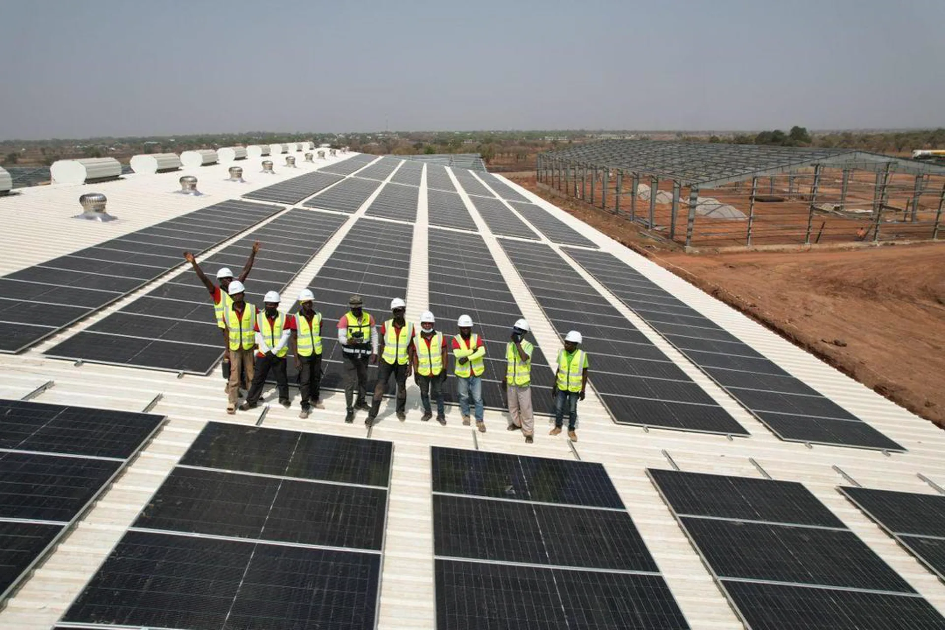 Teknoberg field team at a commercial rooftop solar installation